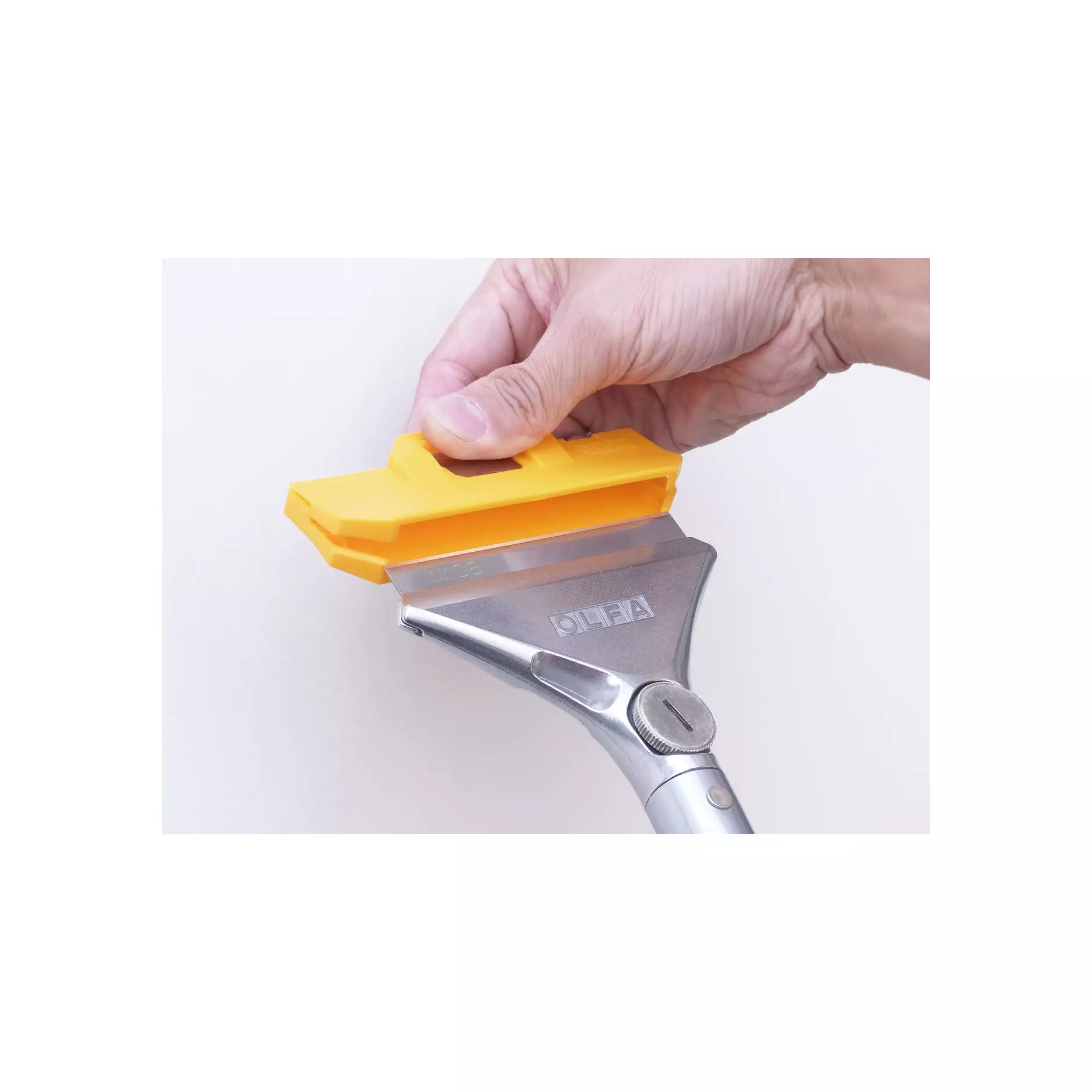403300_OLFA_Schaber_XSR-300_Schutz
